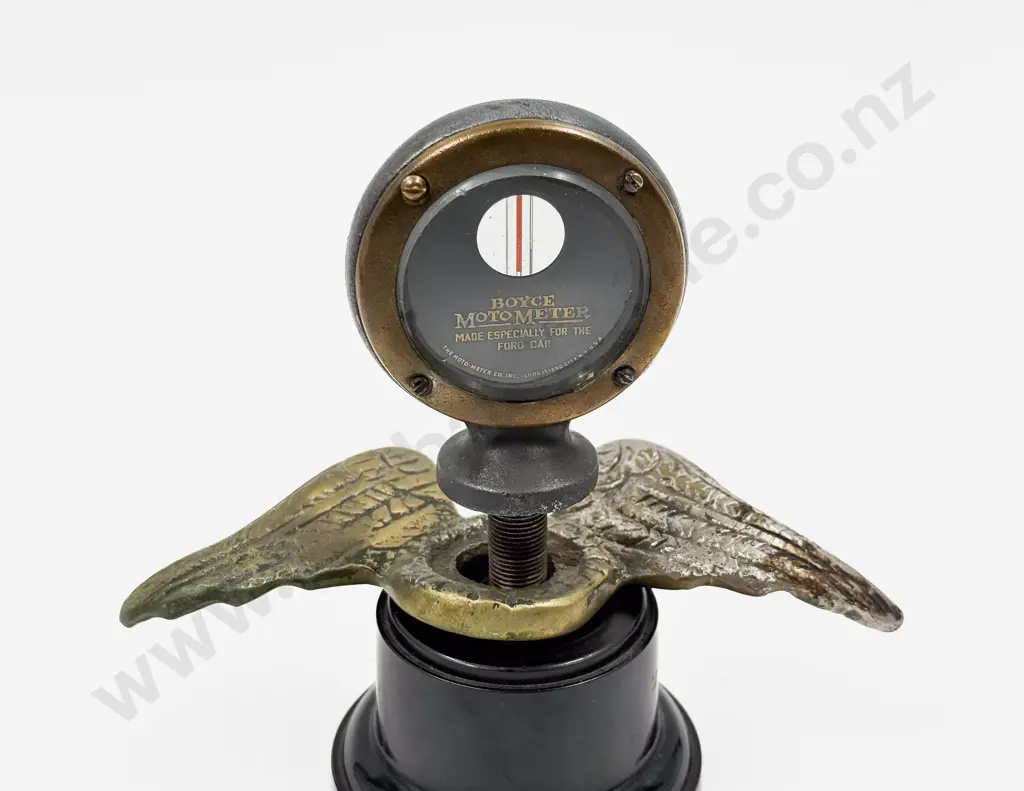 Boyce Moto Meter With Wings 'Made Especially for the Ford Car' Image 1++