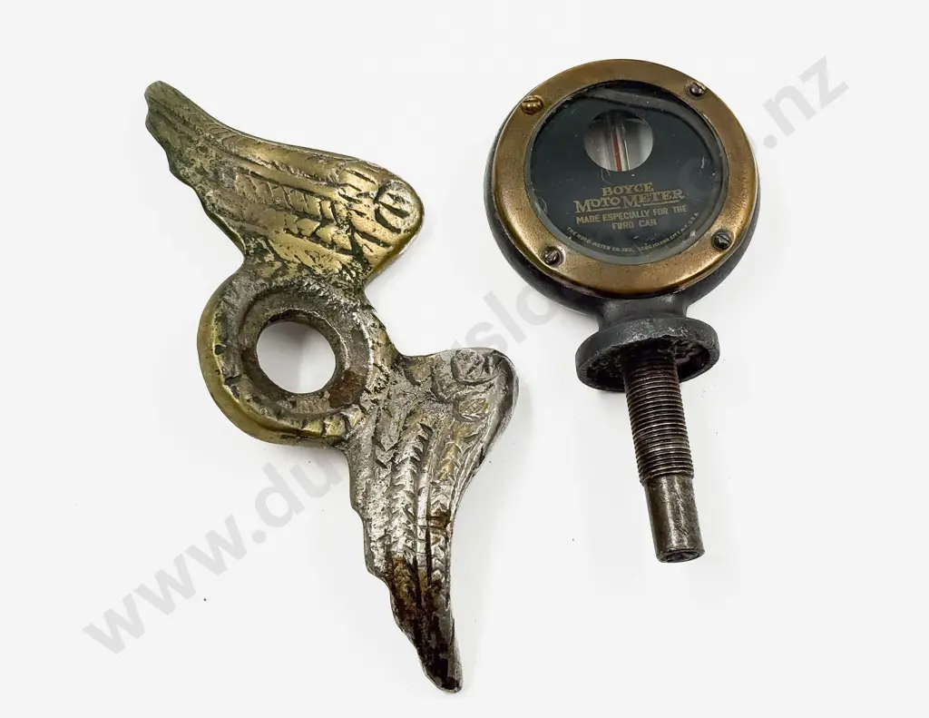 Boyce Moto Meter With Wings 'Made Especially for the Ford Car' Image 1++