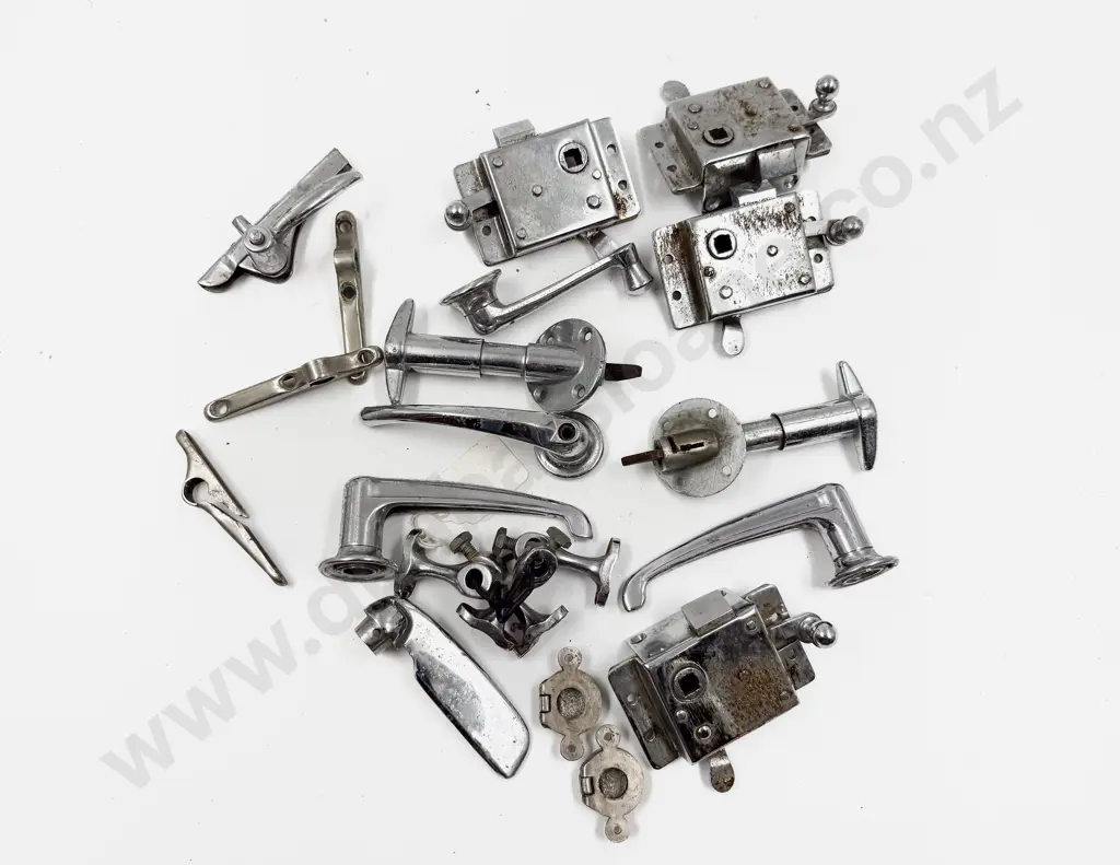 Set Four Interior Door Locks with Various Handles and Bonnet Fasteners Image 1++