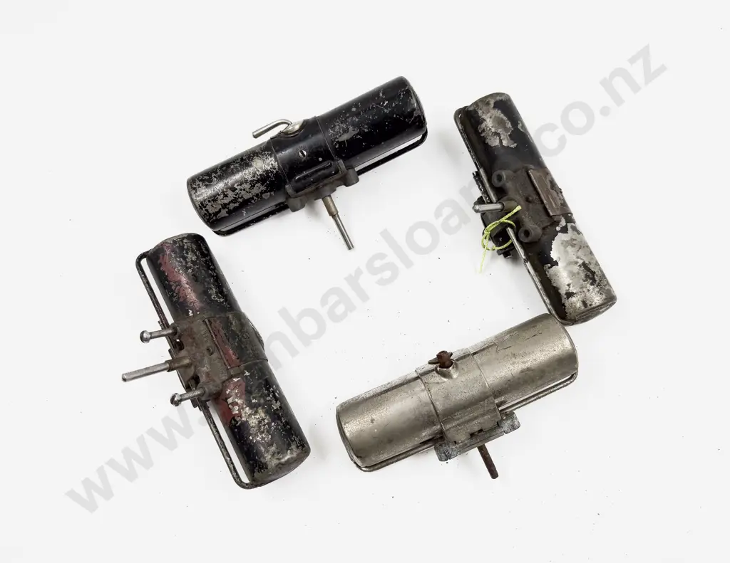 Four Vintage Lucas Vacuum Windscreen Wiper Motors Image 1++