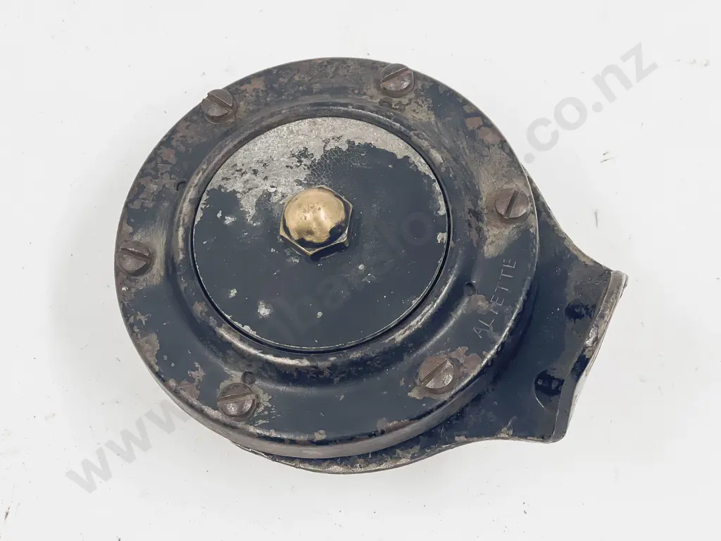 C1936  Lucas Alette Bicycle/Automobile Horn 12 volts Image 1++