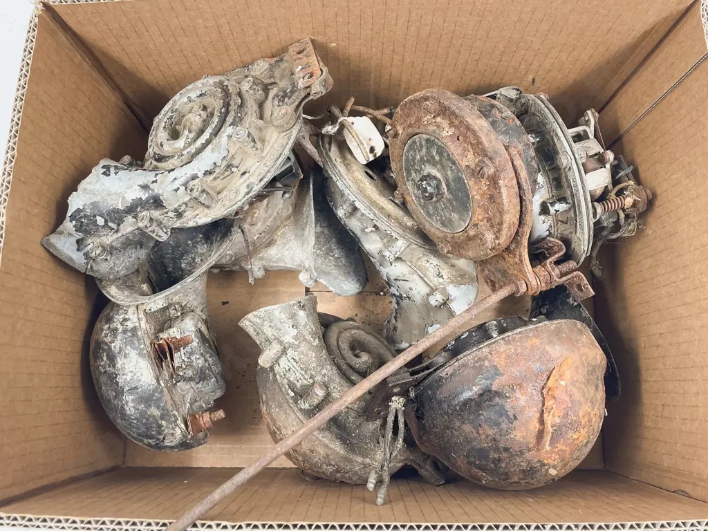 Vintage Automobile Sparton Snail Horns and others suitable for restoration and or parts Image 1++