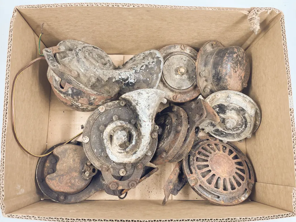 Vintage Automobile Sparton Snail and Lucas Horns and suitable for restoration and or parts Image 1++