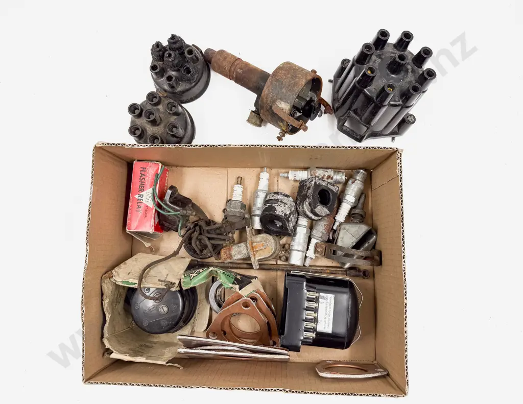 Various Distributor Caps and Assorted Image 1++