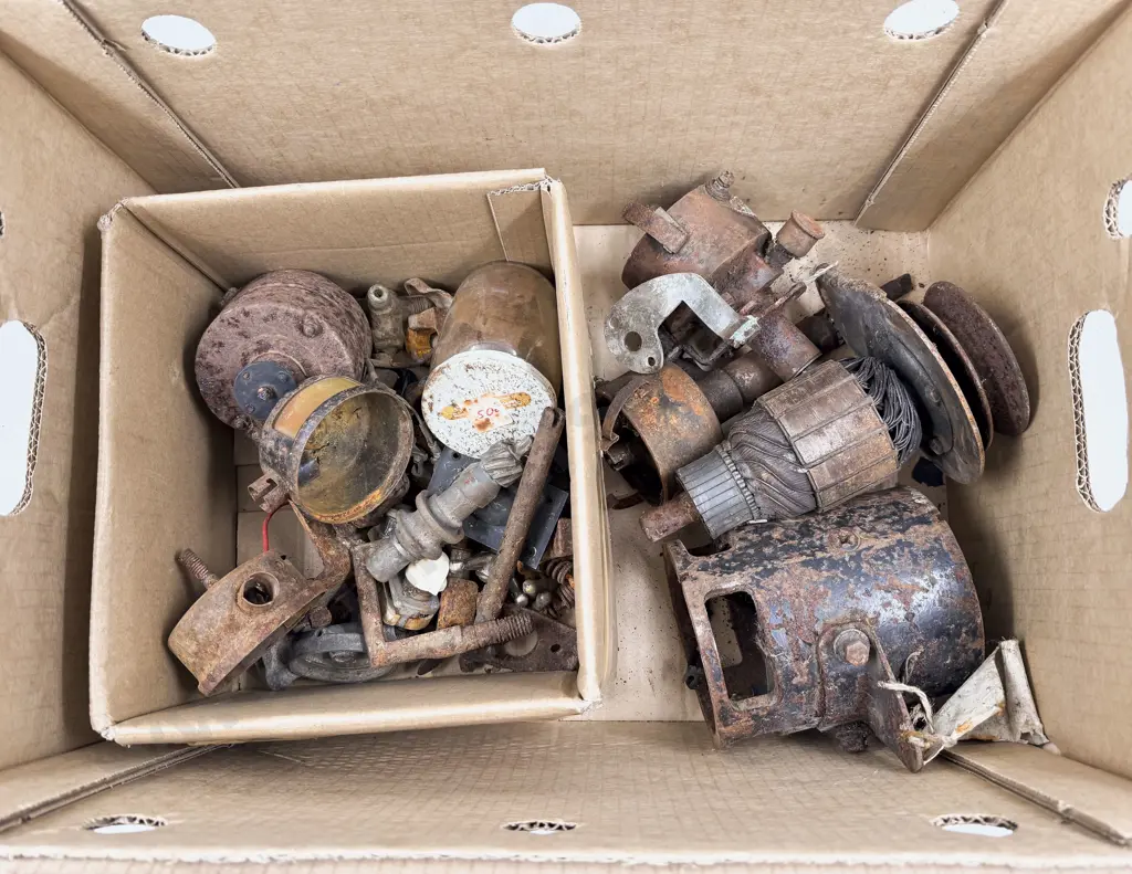 Various Automobile Motors and Assorted Image 1++