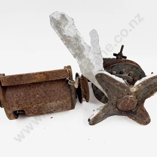 Automobile Parts (rusted)