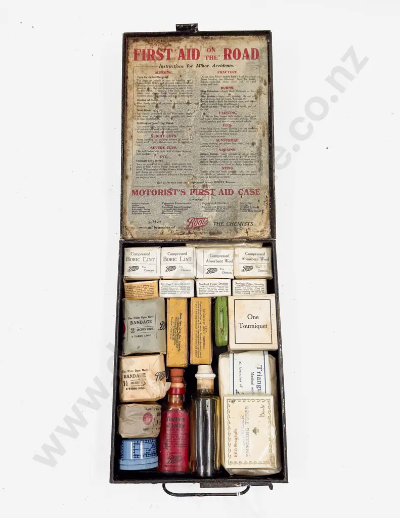 Japanned Tin 'Motorists First Aid Case' with Original Boots Contents Image 1++