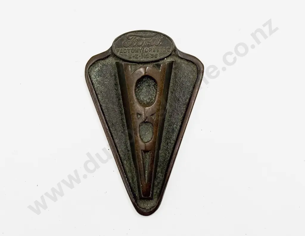 Bronze Ford Factory Opening NZ 1936 Trunk/Bonnet Handle Image 1++