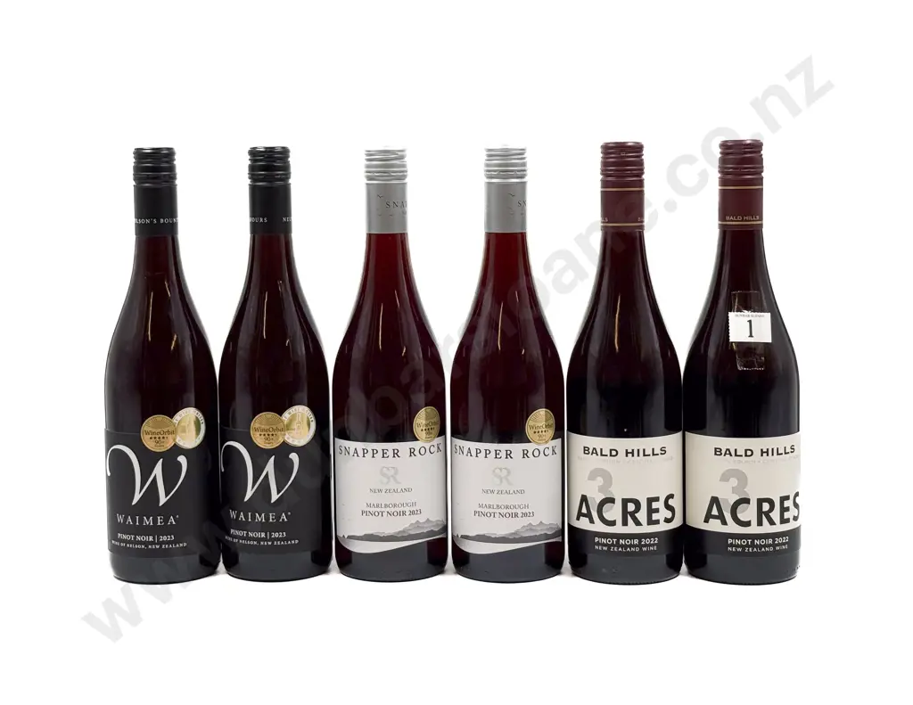 NZ Six Assorted Pinot Noir Image 1++