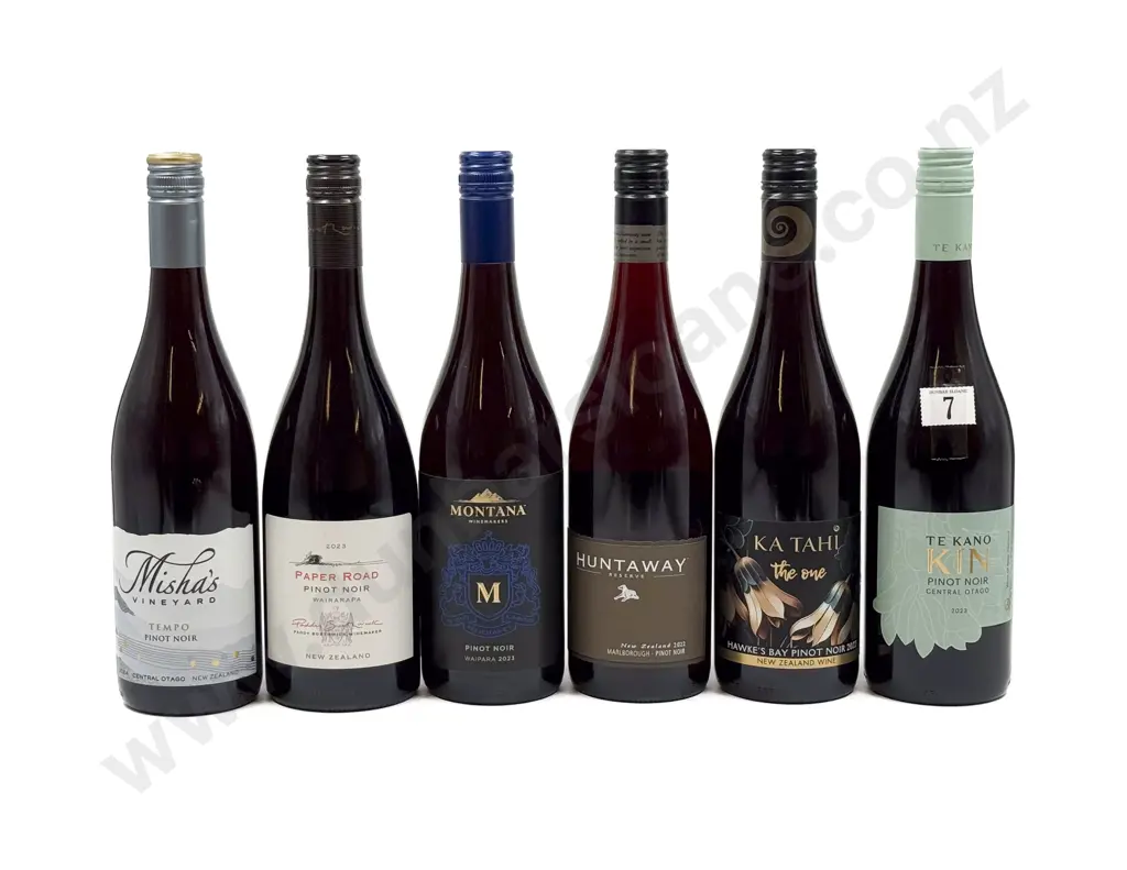 NZ Six Assorted Pinot Noir Image 1++