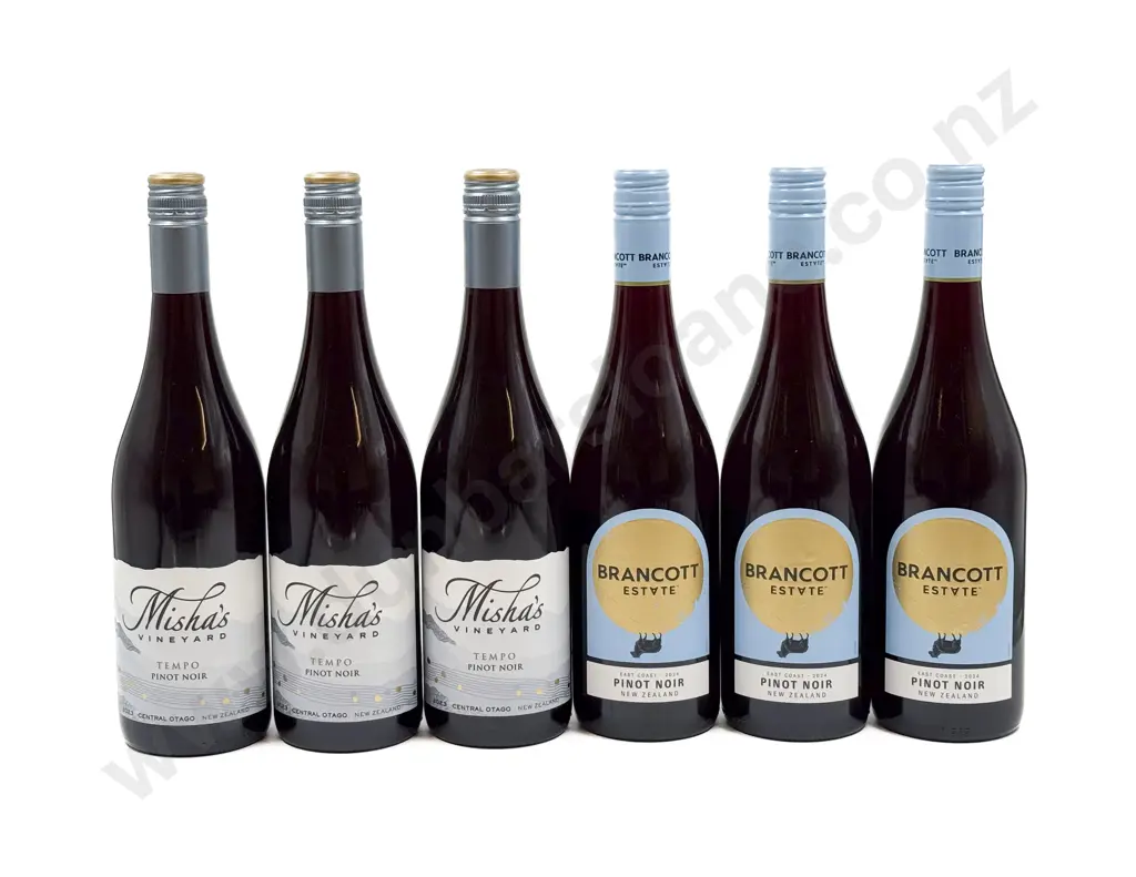 NZ Six Assorted Pinot Noir Image 1++