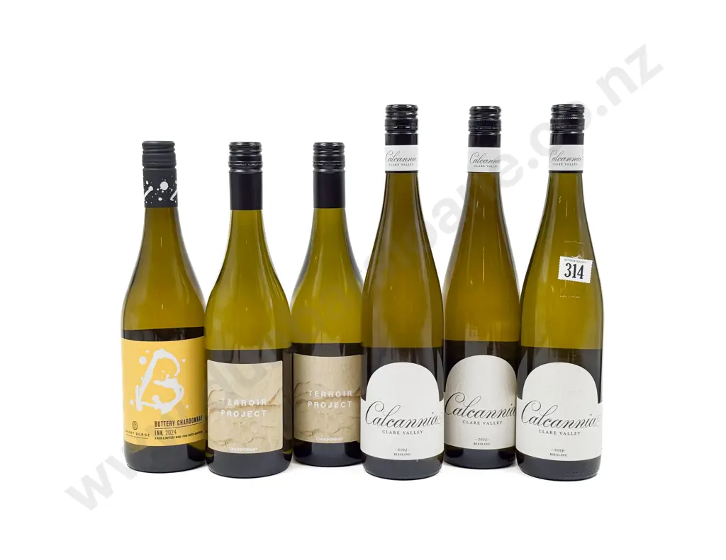 AUST Six Assorted White Wines Image 1++