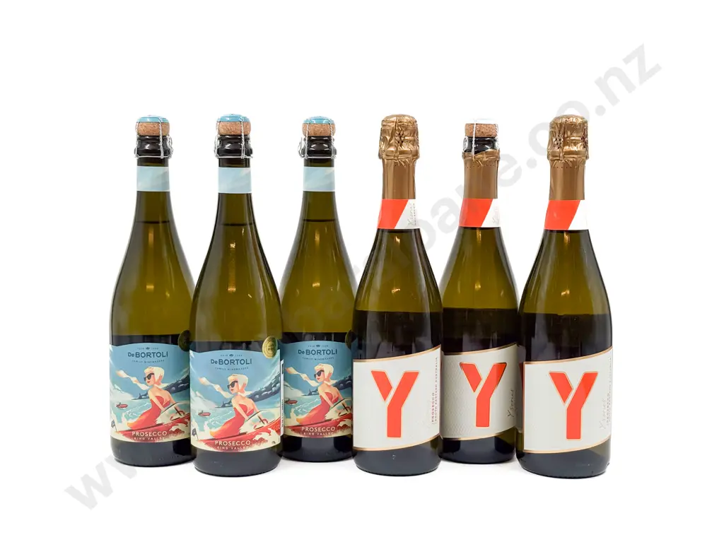 AUST Six Assorted Prosecco Image 1++