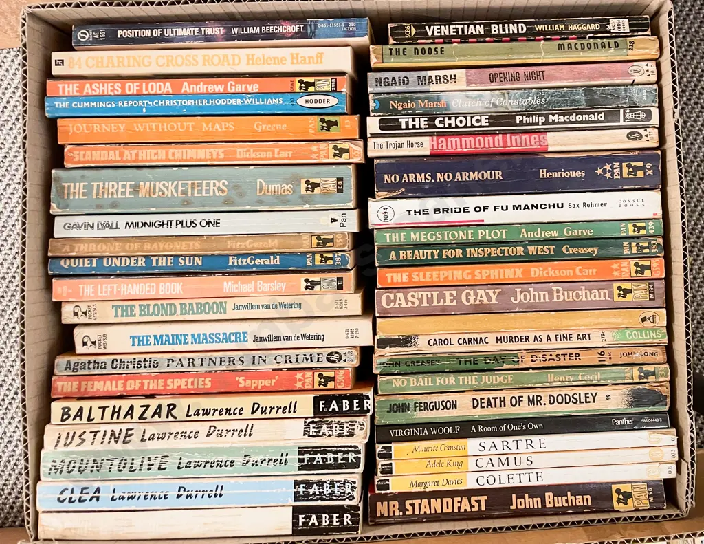 Box Assorted Vintage Crime Fiction Paperbacks Image 1++