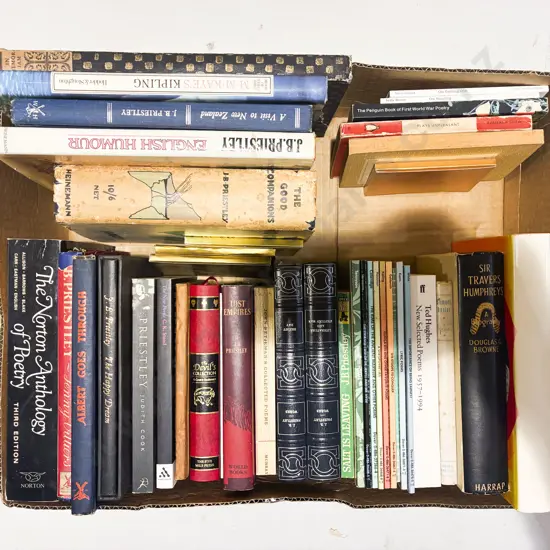 Box Quantity Assorted Books - PHOTO CHANGE