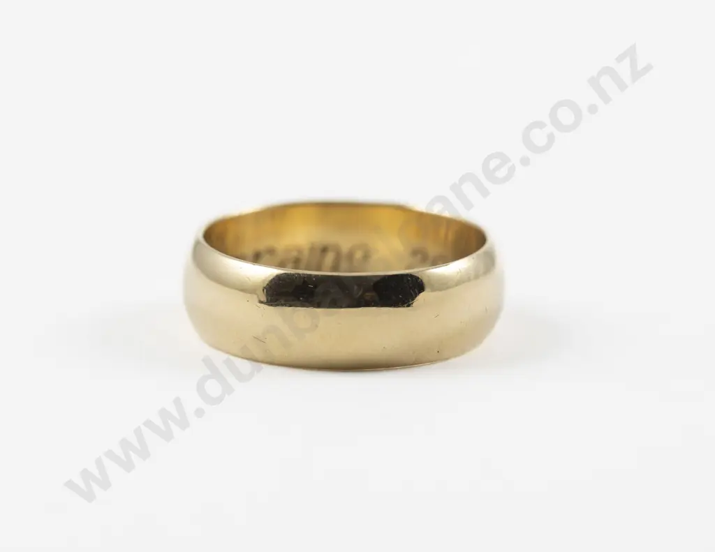 18ct Plain Band Ring Image 1++