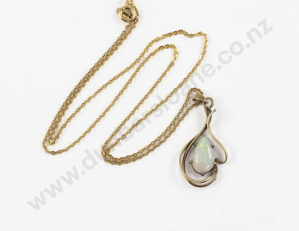 9ct Framed Single Stone Opal Pendant Image 1++