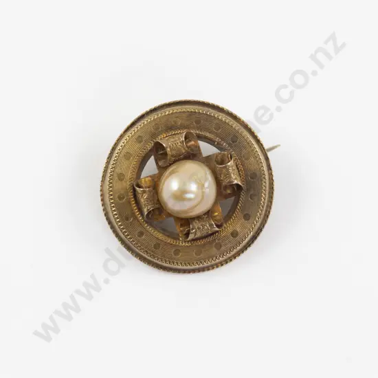 Victorian 15ct Snigle Pearl Circular Brooch