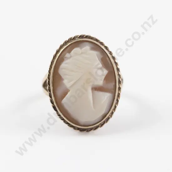 9ct Classic Portrait Cameo Dress Ring