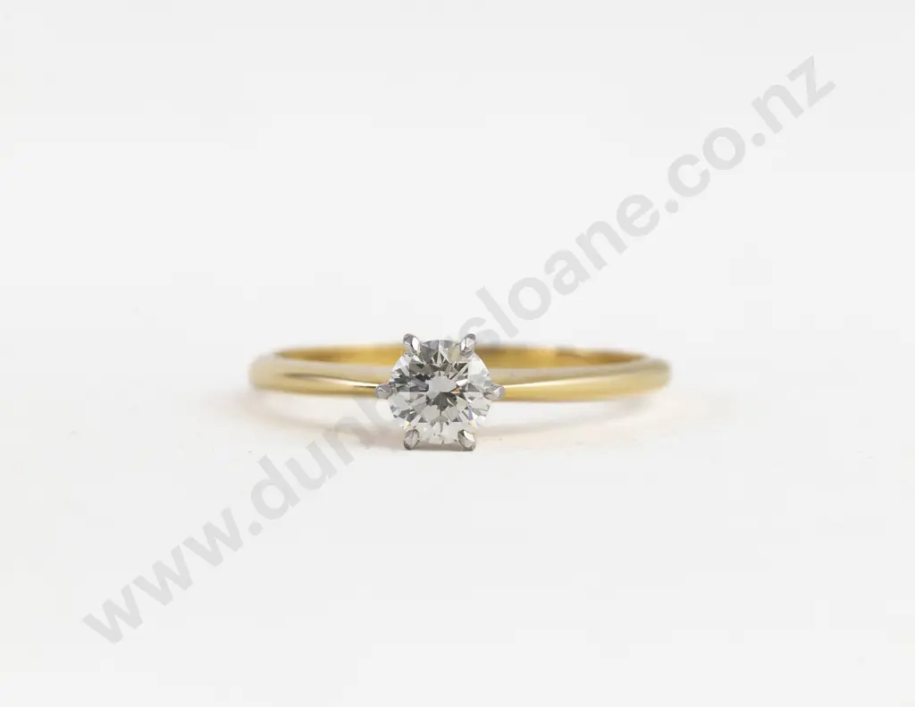 18ct Solitaire Diamond Ring Image 1++