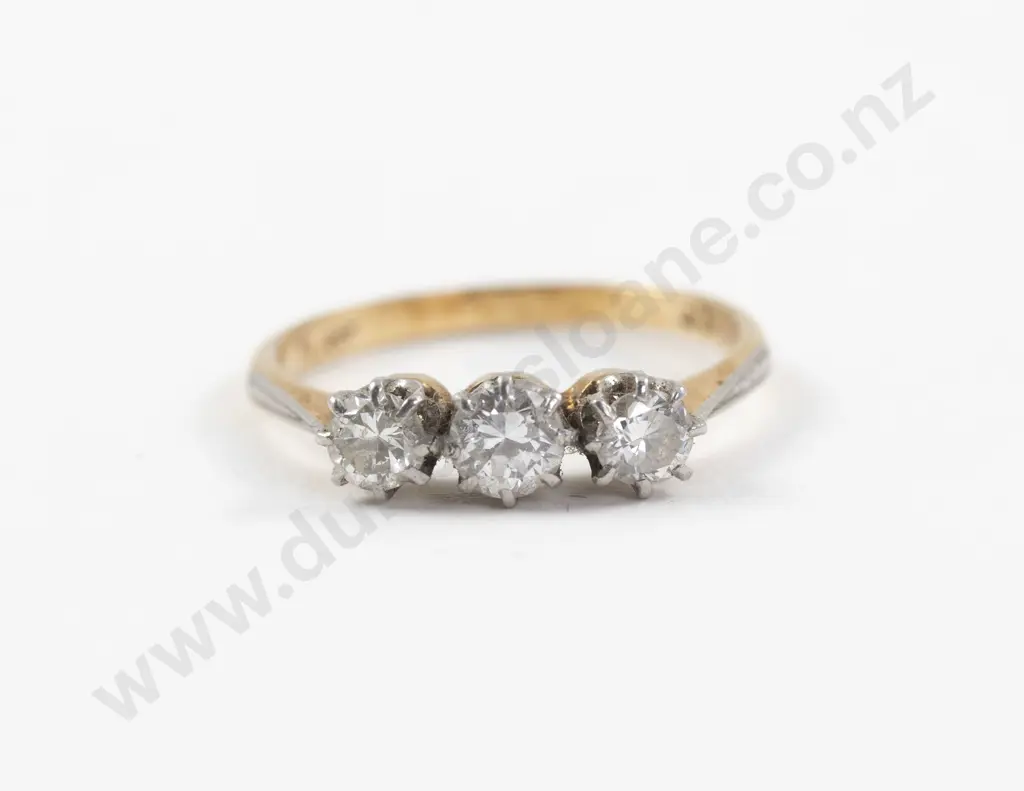18ct Three Stone Diamond Bridge Ring Image 1++
