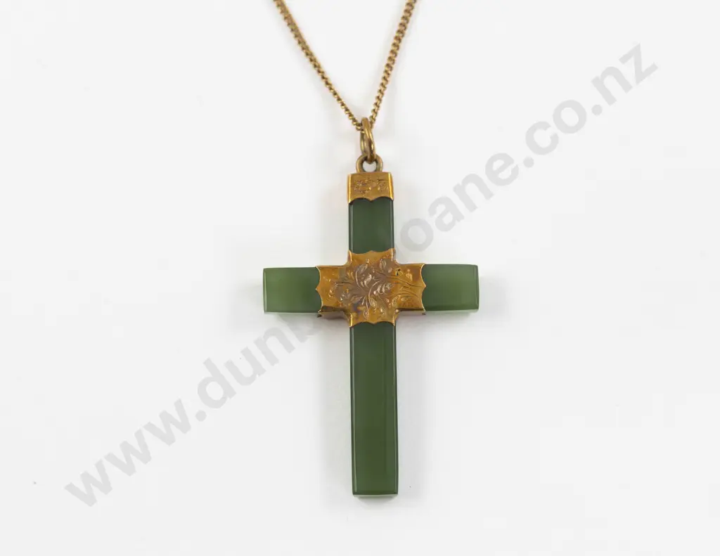 NZ Colonial Gold Mounted Greenstone Cross Image 1++