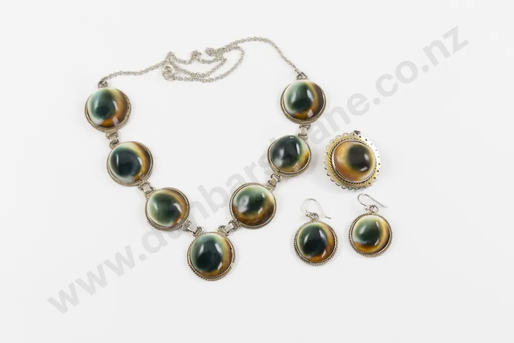 S/S Mounted Cats Eye Necklace Image 1++