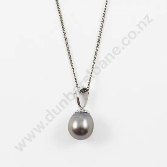 14ct White Gold Single Black Pearl Pendant