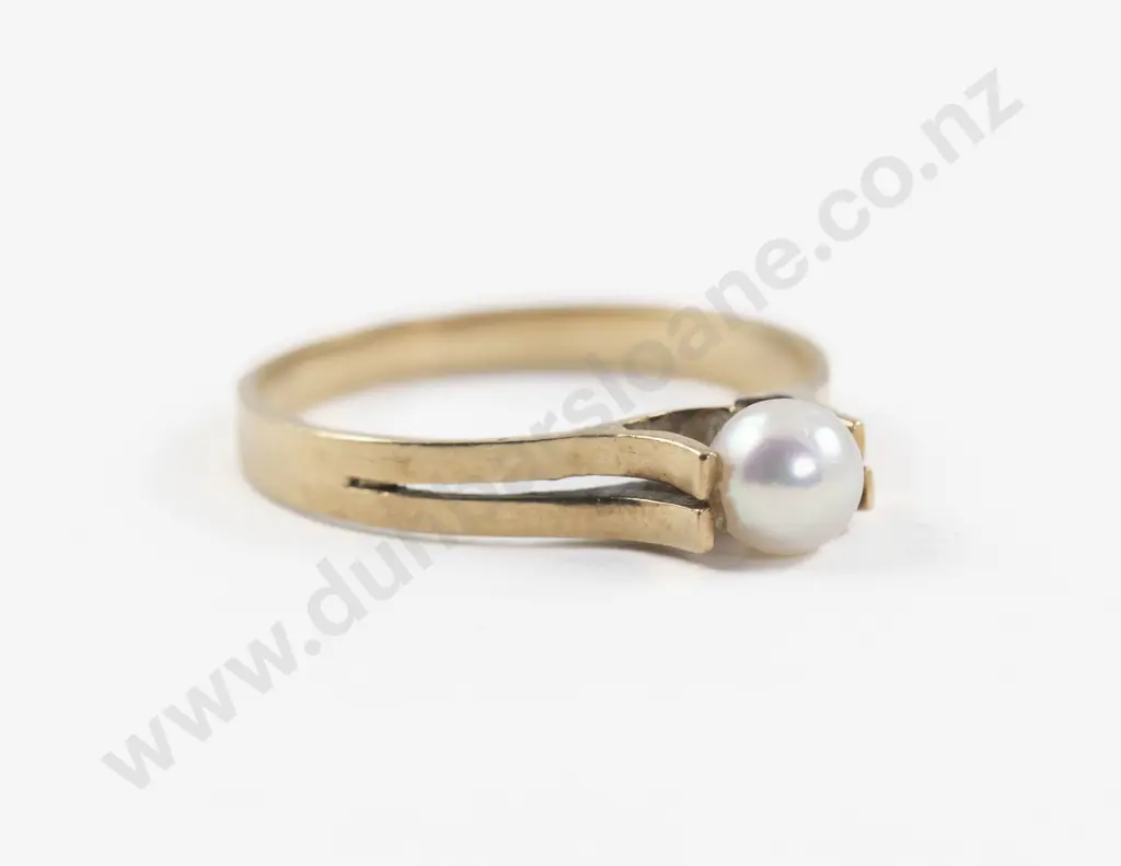 9ct Single Cultured Pearl Ring Image 1++