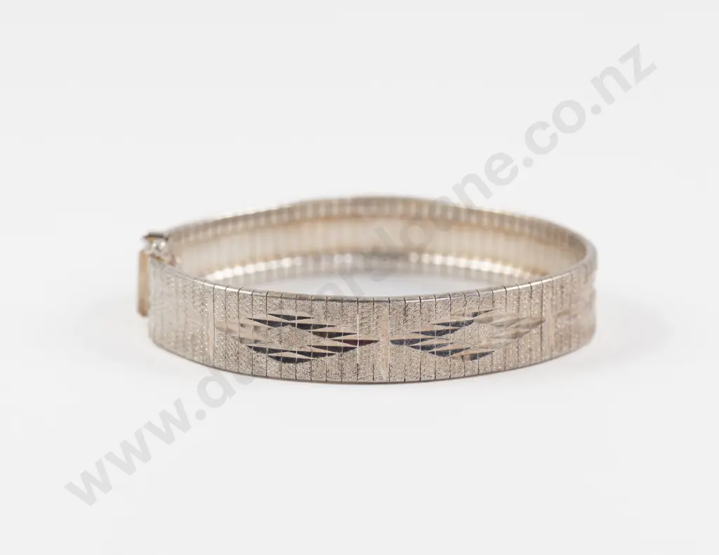MHJ S/S Fancy Mesh Link Bracelet Image 1++