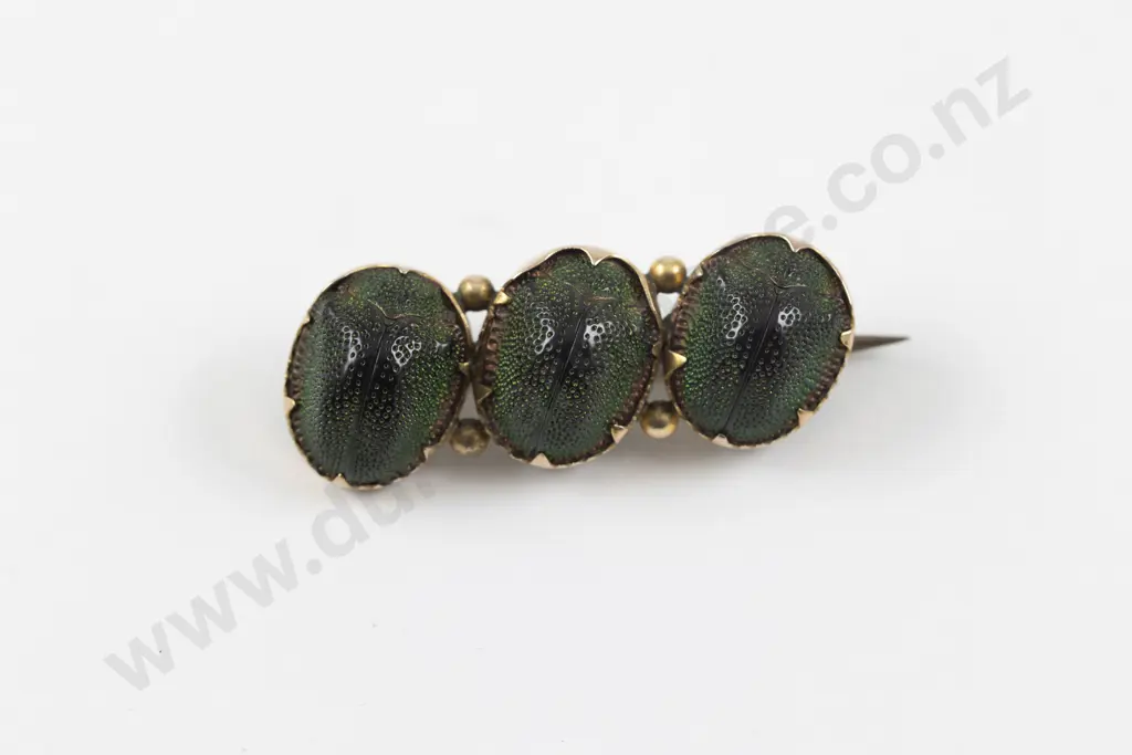 Antique 9ct Framed Scarab Beettle Brooch Image 1++