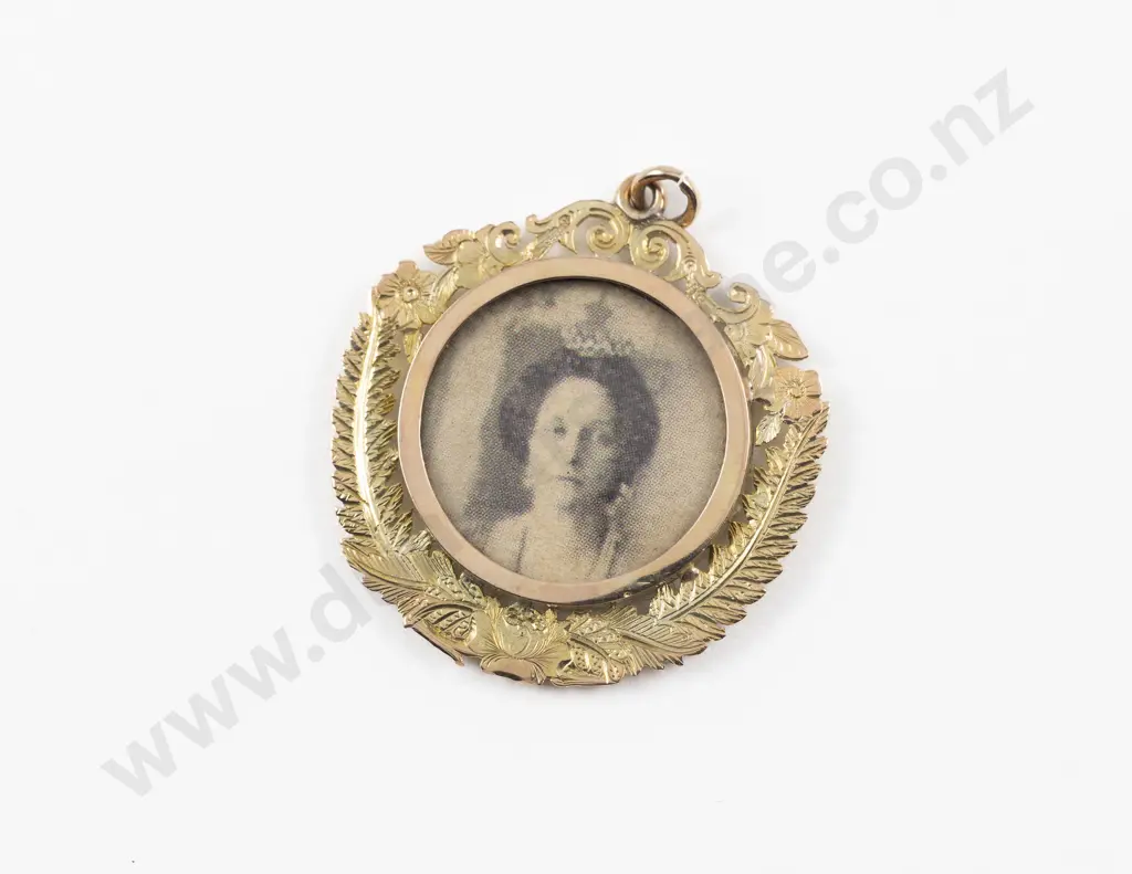 Victorian 9ct Framed Double Sided Photo Locket Pendant Image 1++