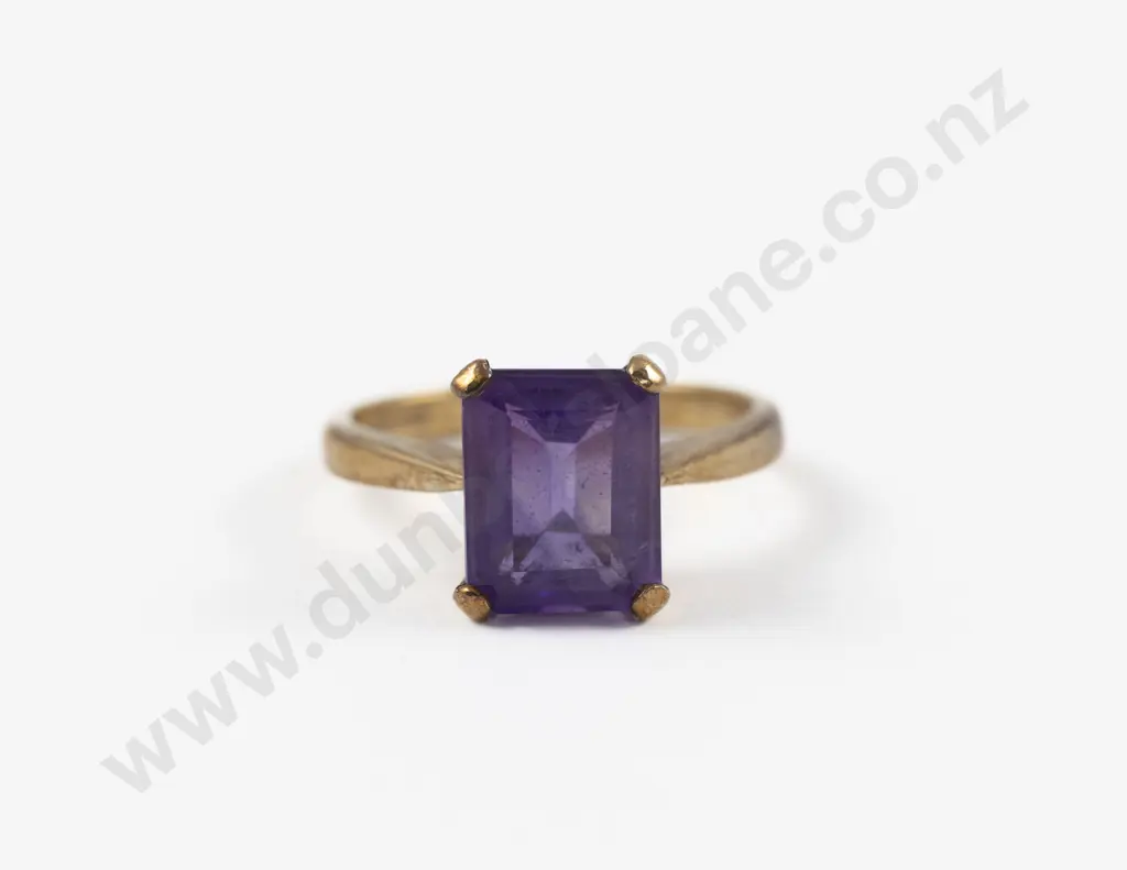 9ct Single Stone Amethyst Ring Image 1++