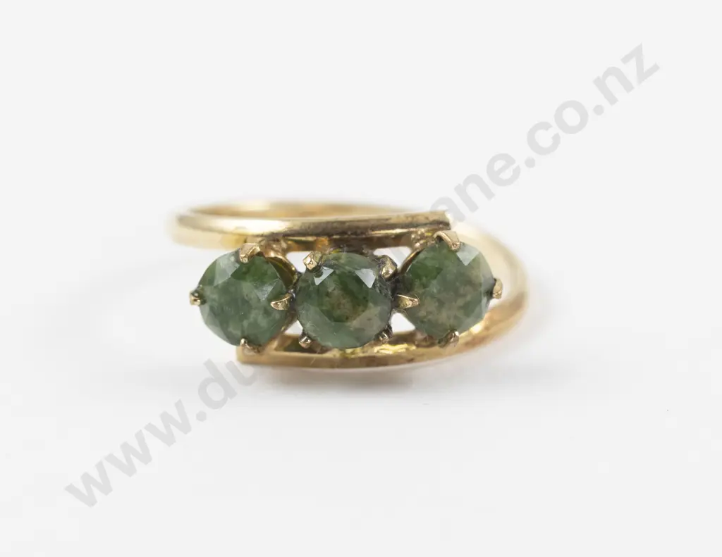 9ct Three Gem Set Green Stone Ring Image 1++