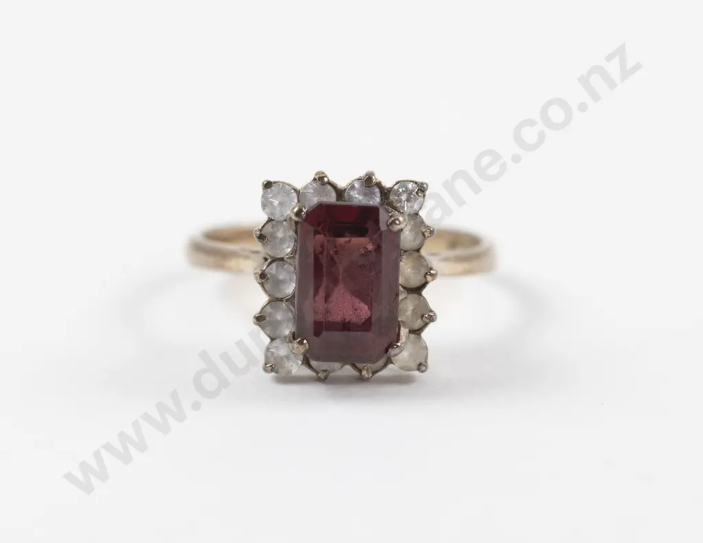 9ct 15Stone Garnet and Diamond Paste Cluster Ring Image 1++