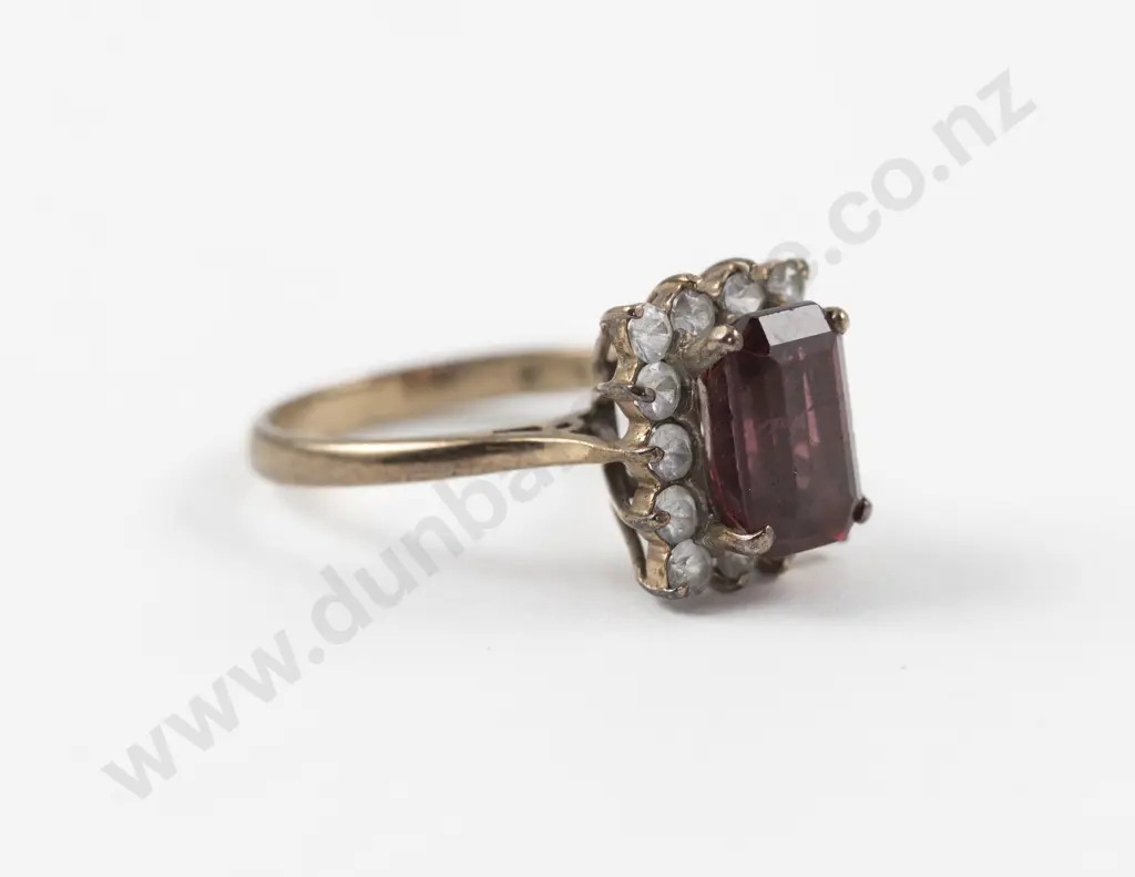 9ct 15Stone Garnet and Diamond Paste Cluster Ring Image 1++