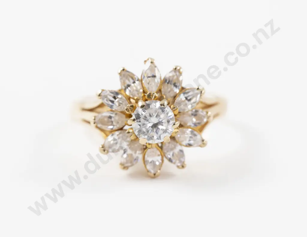 14ct Twelve Stone Cubic Zirconia Floret Cluster Ring Image 1++