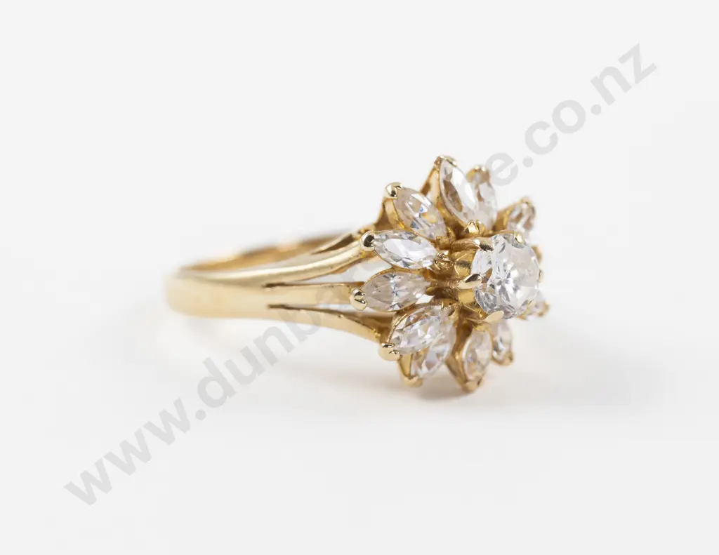 14ct Twelve Stone Cubic Zirconia Floret Cluster Ring Image 1++
