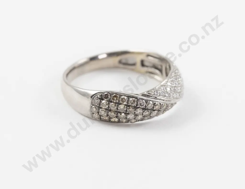 18ct White Gold 55Stone Diamond Band Ring Image 1++