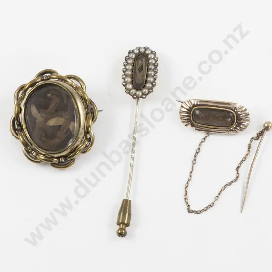 Victorian 9ct Hair Plait Mourning Brooch