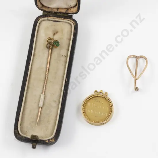 Victorian 15ct Engraved Medallion