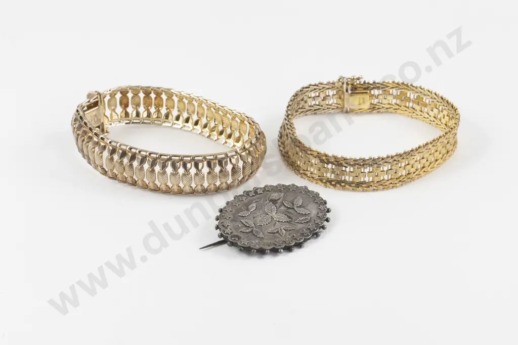 Victorian S/S Brooch with Two Silver Gilt Fancy Link Bracelets Image 1++