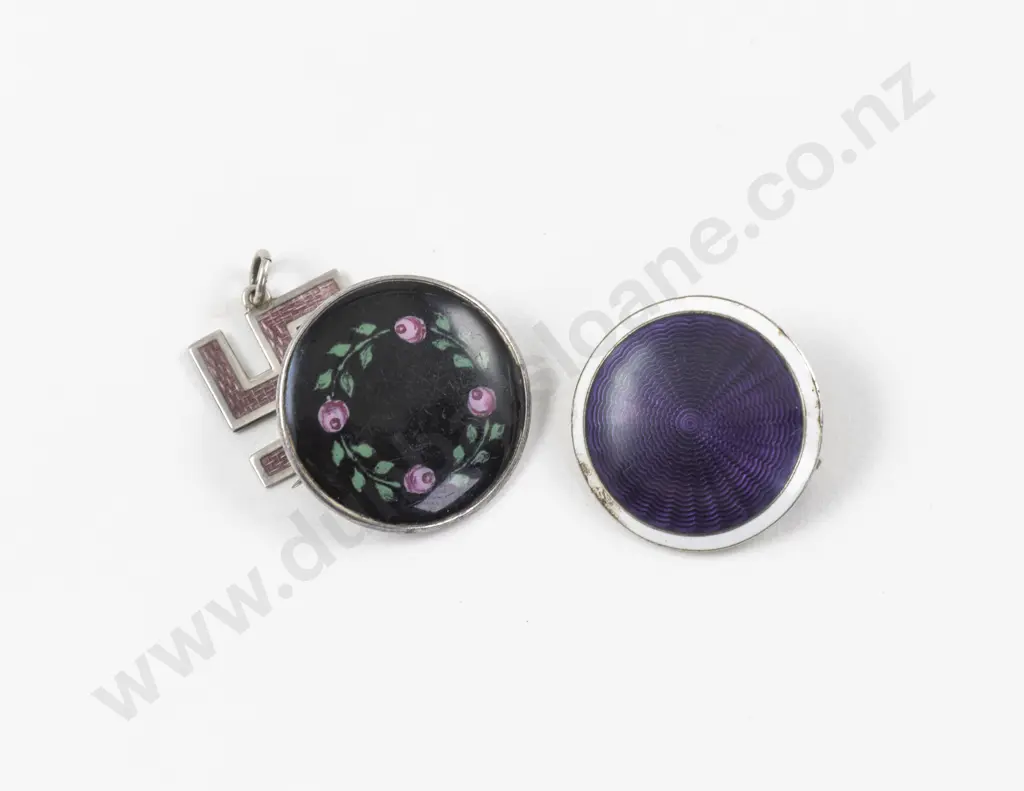 Two S/S and Enamel Brooches and Pendant Image 1++