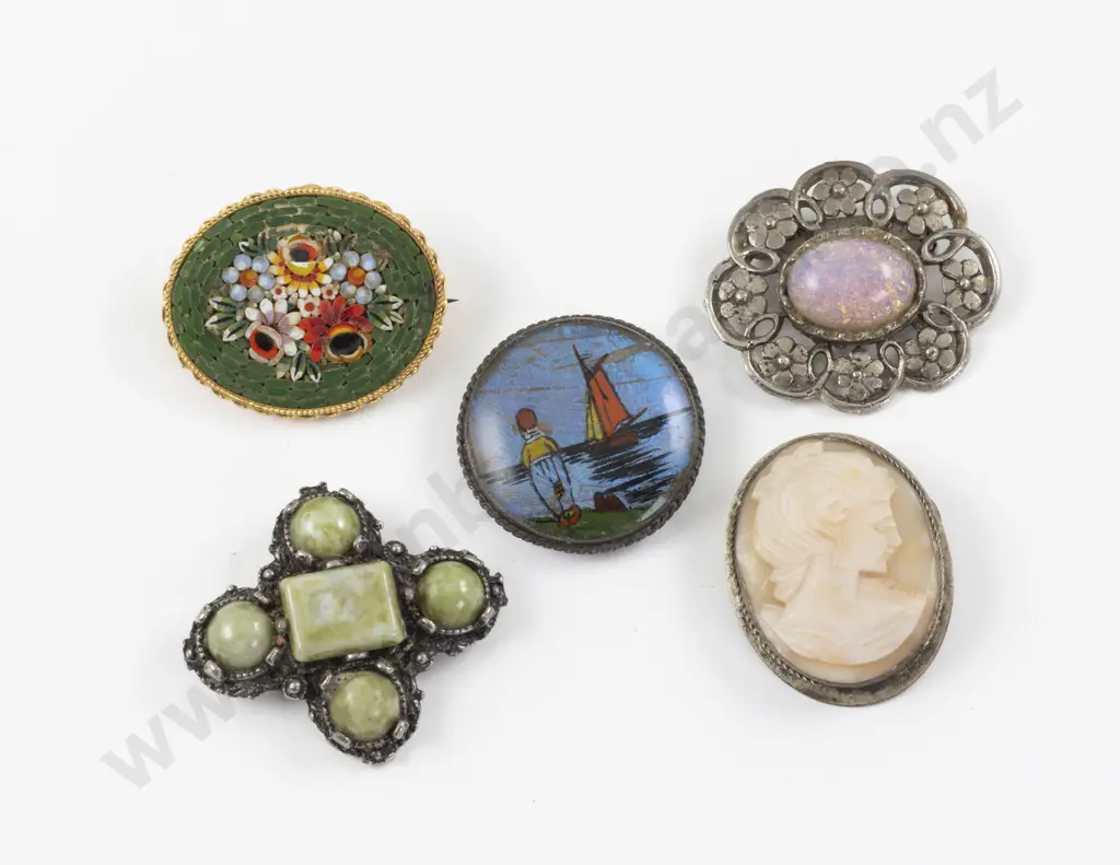 S/S Butterfly Wing Brooch with Vintage Micro Mosaic Brooch Image 1++