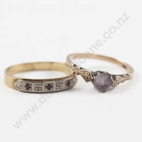 9ct Three Stone Garnet Band Ring