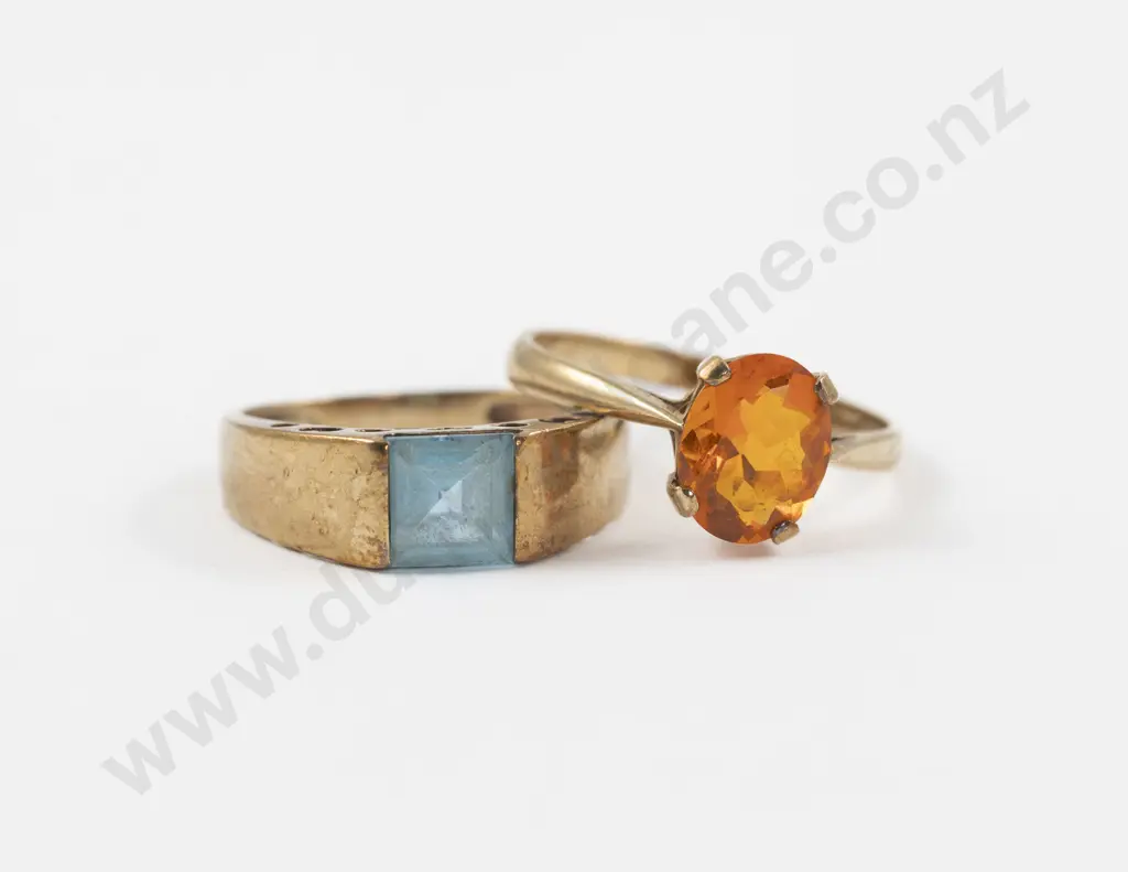 Two 9ct Single Stone Topaz Rings Image 1++