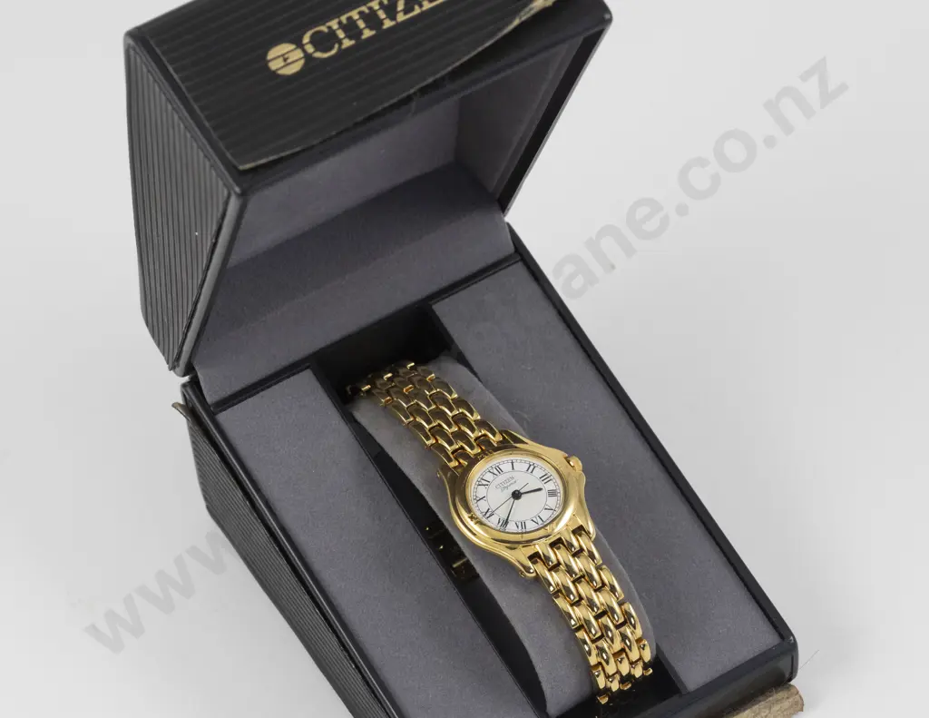 Vintage Citizen Ladies Dress Wrist Watch Image 1++