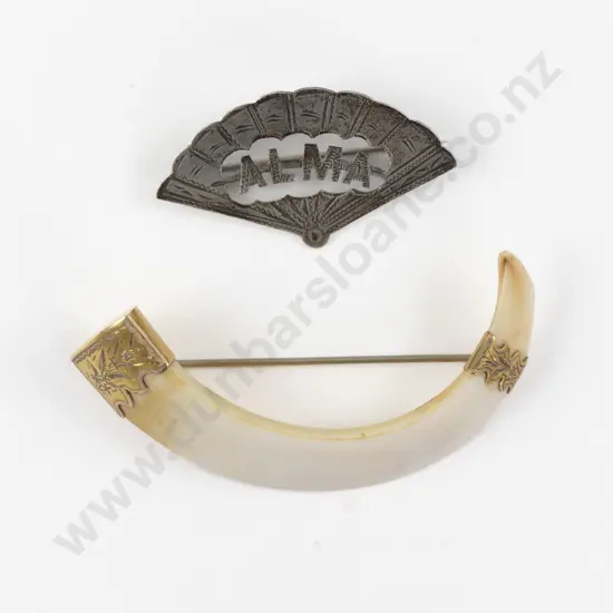 NZ 9ct Mounted Boar Tusk Brooch