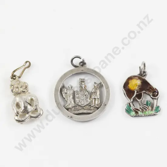 Three S/S NZ Pendants