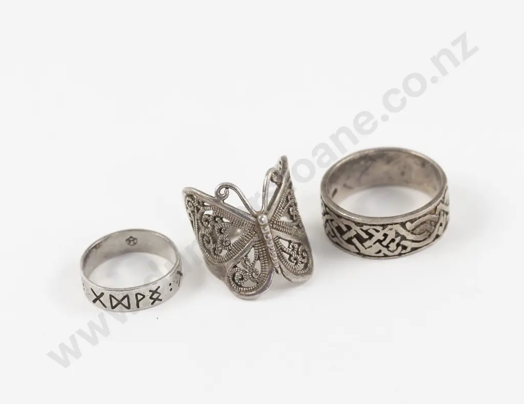 S/S Celtic Knot Design Band Ring Image 1++